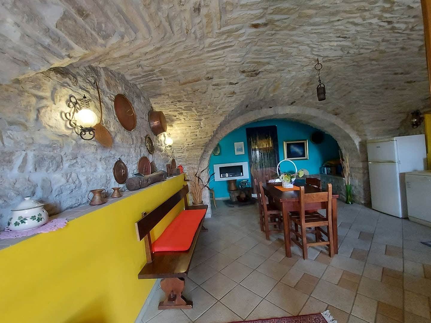 Taverna in pietra di Casale Santilli